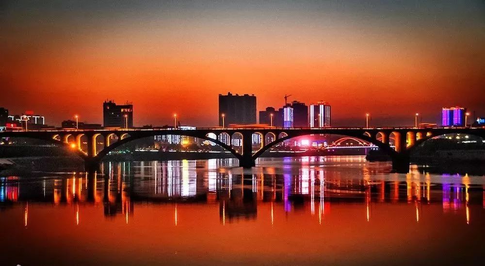 邵阳vs赣州夜景直播视频，两座城的夜，谁更撩人？